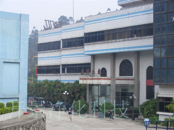 东莞东兴商标织绣有限公司车间空调风管清洗